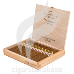 SAN CRISTOBAL DE LA HABANA-LA CABAÑA - 2017 - CUBA-Box-9428