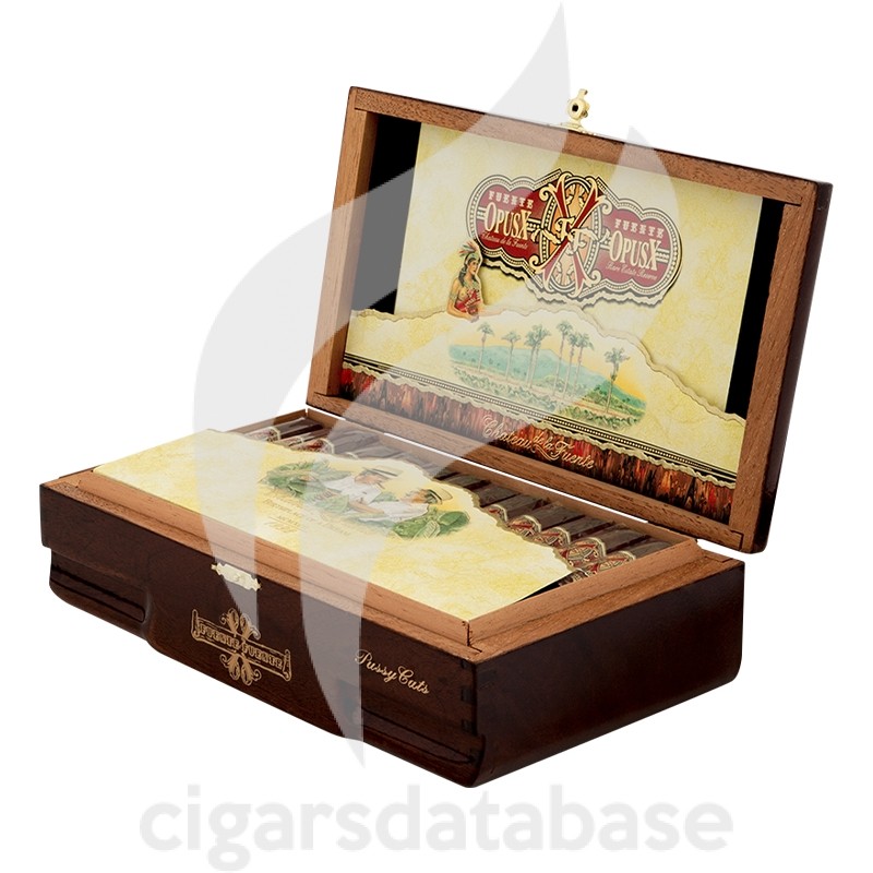 ARTURO FUENTE-OPUS X 20 YEARS PUSSY CATS-Box-10612